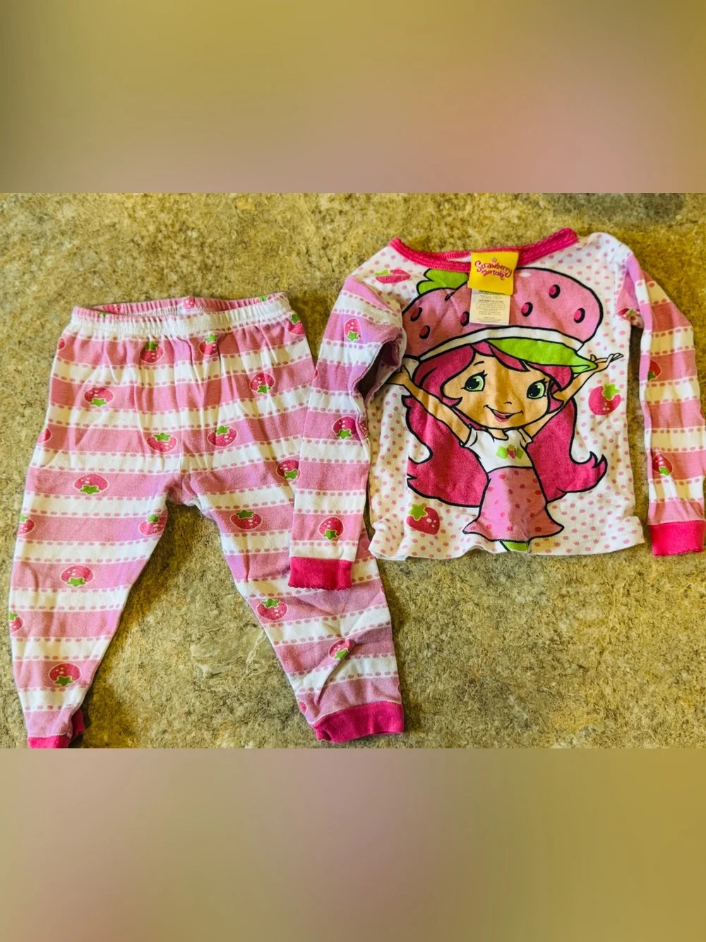 Girls' Pink Strawberry Character Pajama Set